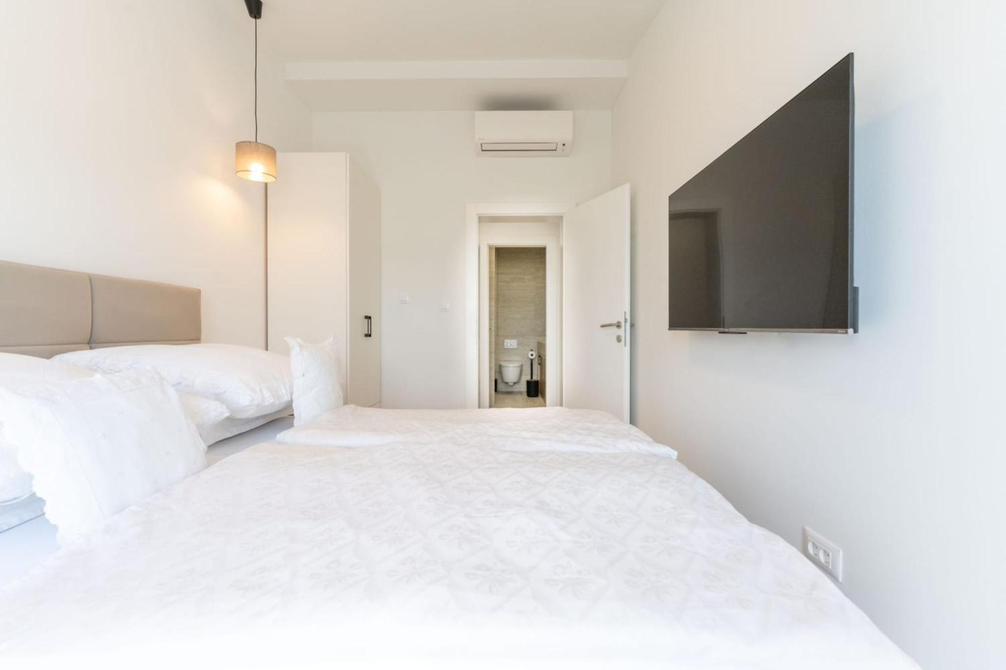 Stari Resnik Apartment